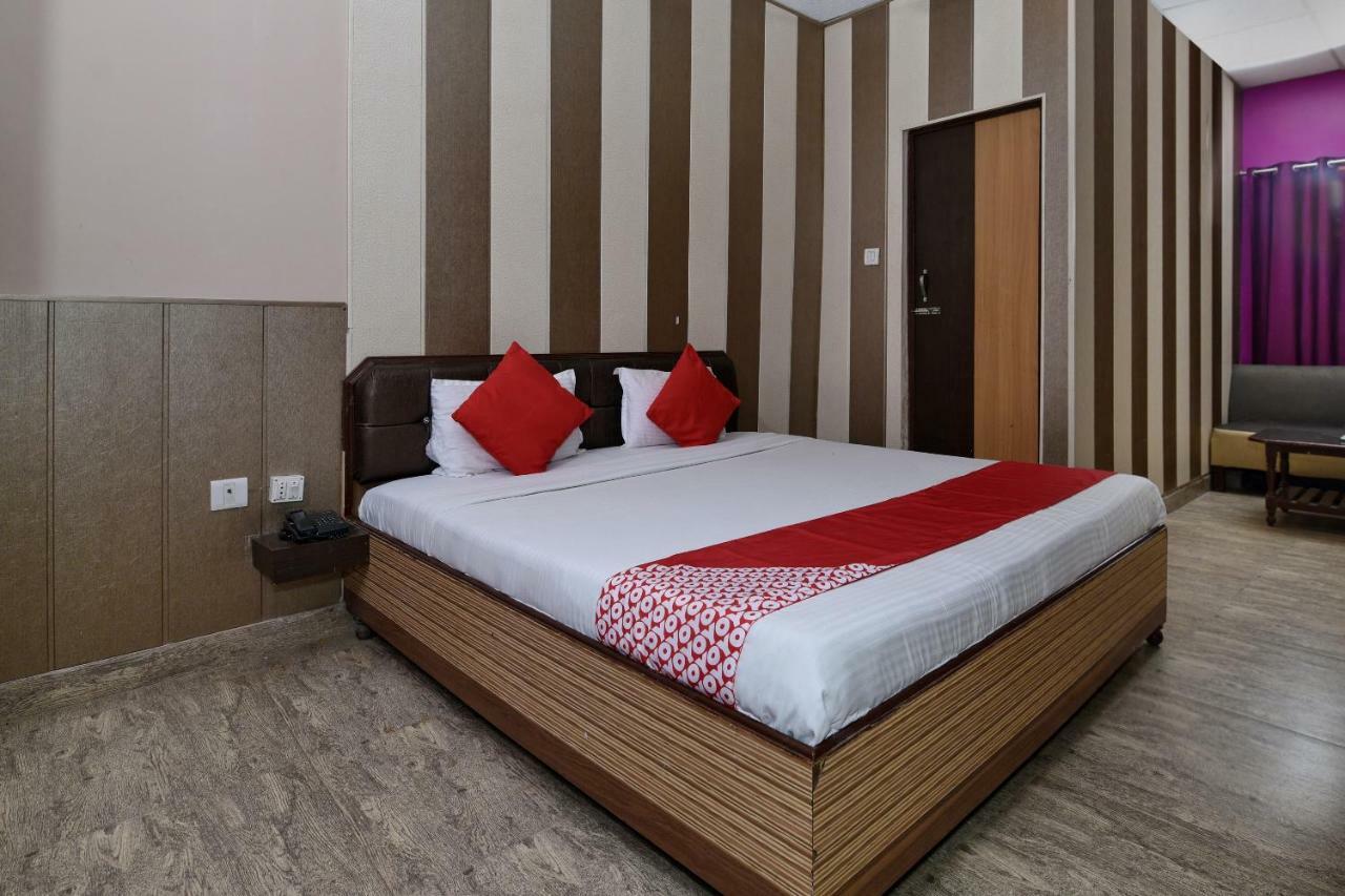 Oyo 3519 Hotel Garden Inn Varanasi Exterior foto